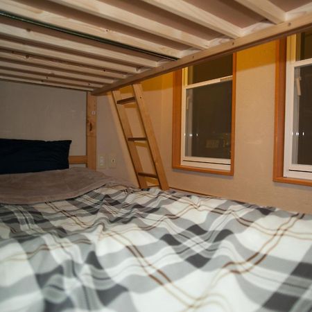 Ishigakijima Sunflower House Ishigaki  Экстерьер фото