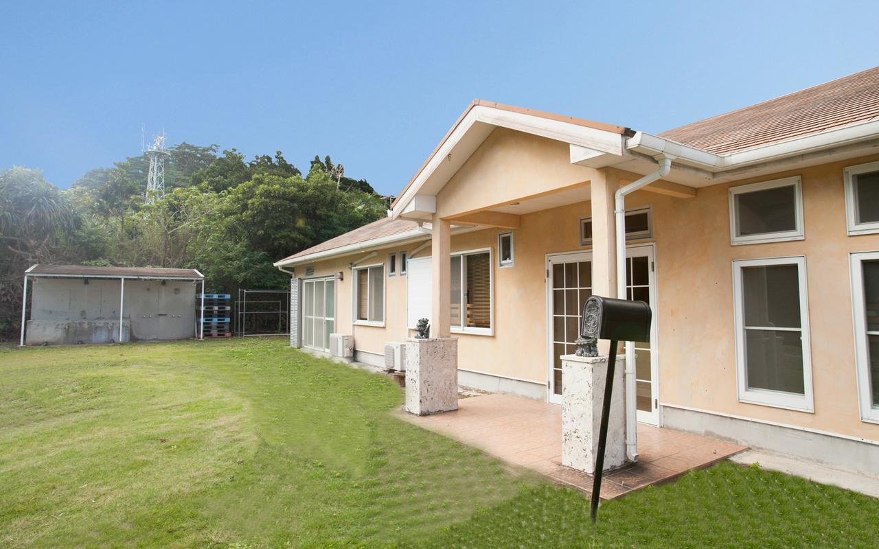 Ishigakijima Sunflower House Ishigaki  Экстерьер фото
